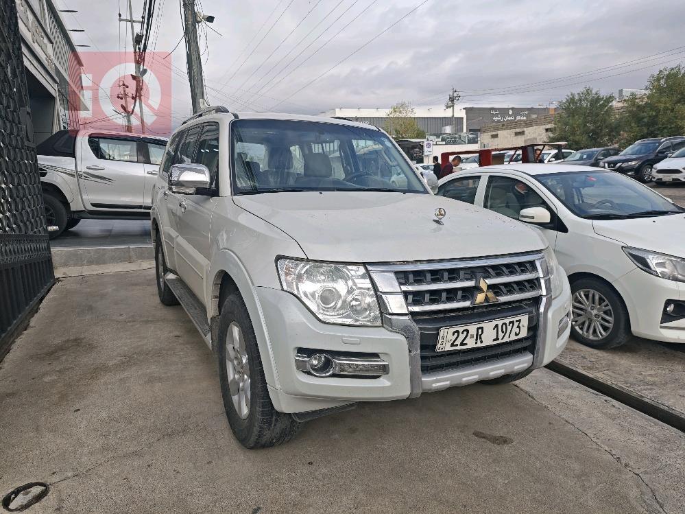 ميتسوبيشي باجيرو